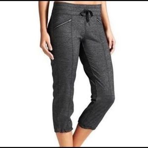 Athleta Metro Cropped Joggers Capris Zipper Pockets Grey Size Medium